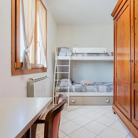 Oasi In Prato Private Parking Lägenhet *