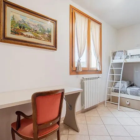 Oasi In Prato Private Parking *