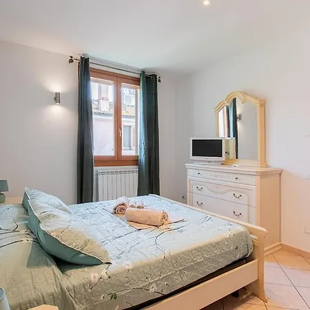 Διαμέρισμα Oasi In Prato Private Parking *