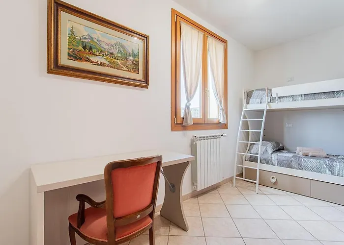 Oasi In Prato Private Parking *