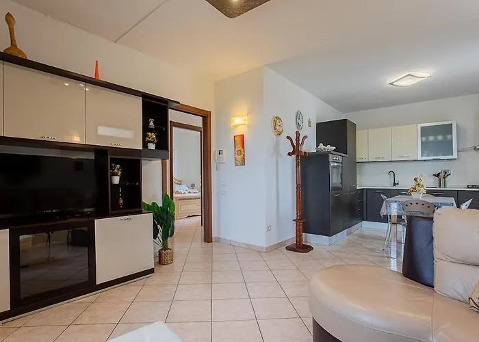 Διαμέρισμα Oasi In Prato Private Parking Maliseti