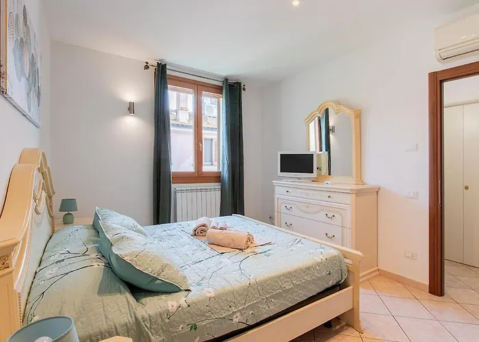 Διαμέρισμα Oasi In Prato Private Parking *